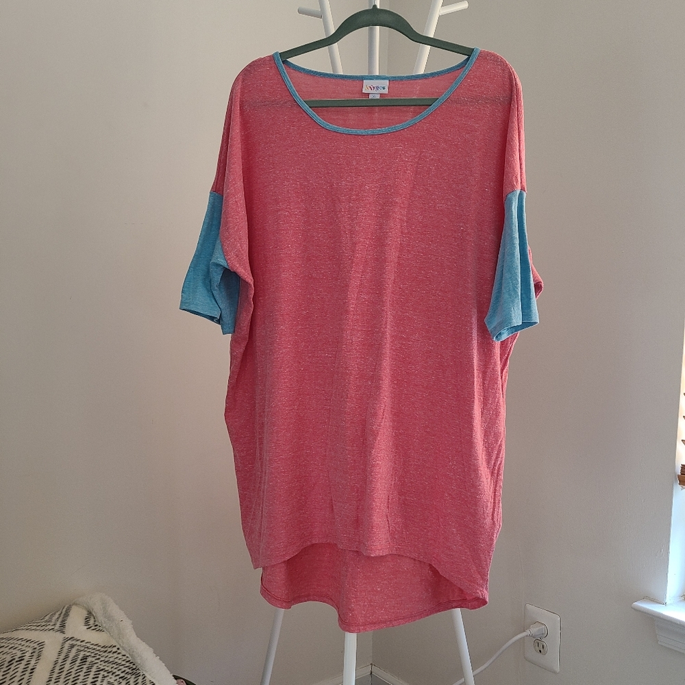 Dark pink and blue heathered Irma